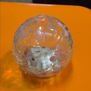 Breast cancer awareness light up globe. Requires 3aaa batteries